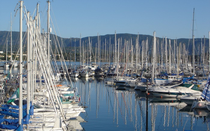 yacht charter gouvia marina